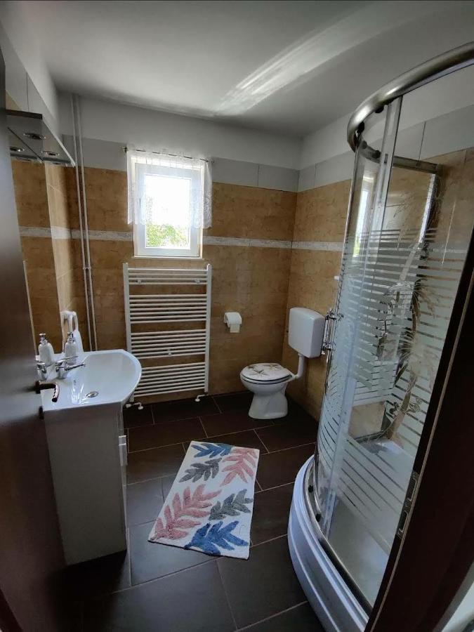 Apartman Niki Lič Exteriér fotografie
